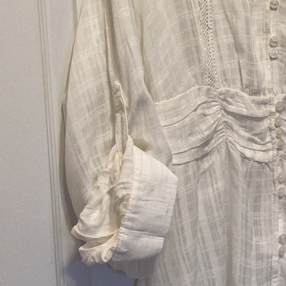 American Rag White Eyelet Button Front Peasant Blouse - Picture 5 of 6